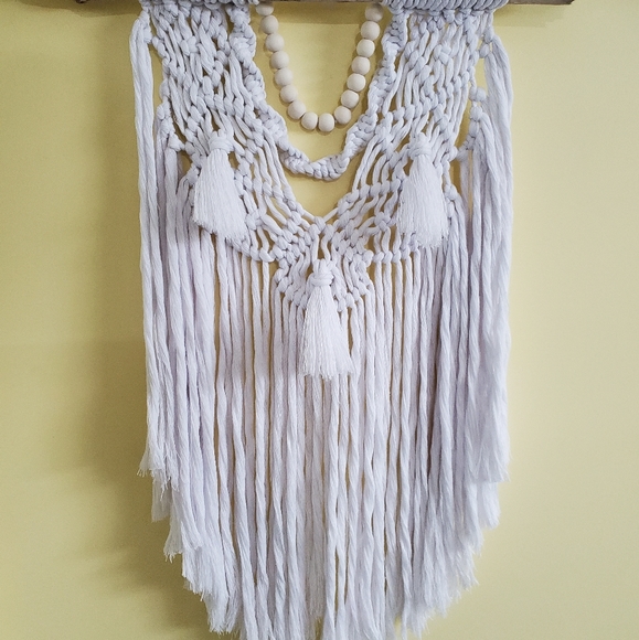 Brand New Macrame White Wall Hanging - Picture 2 of 2